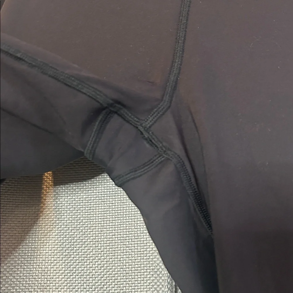 Athleta Ultimate Stash Pocket 7/8 Tight Black Leggings Size Large - Picture 6 of 9